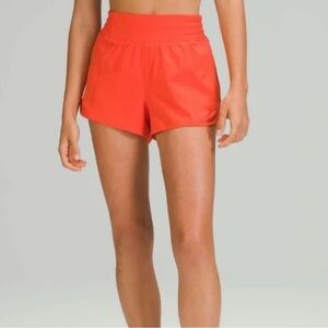 Lululemon Hotty Hot High-Rise
Lined Short 2.5" - Autumn Red